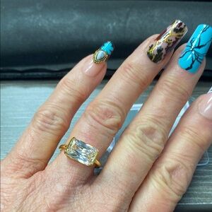 Gold-Plated Ring with Clear Rectangular Stone - Women Jewelry Gorgeous Ring!